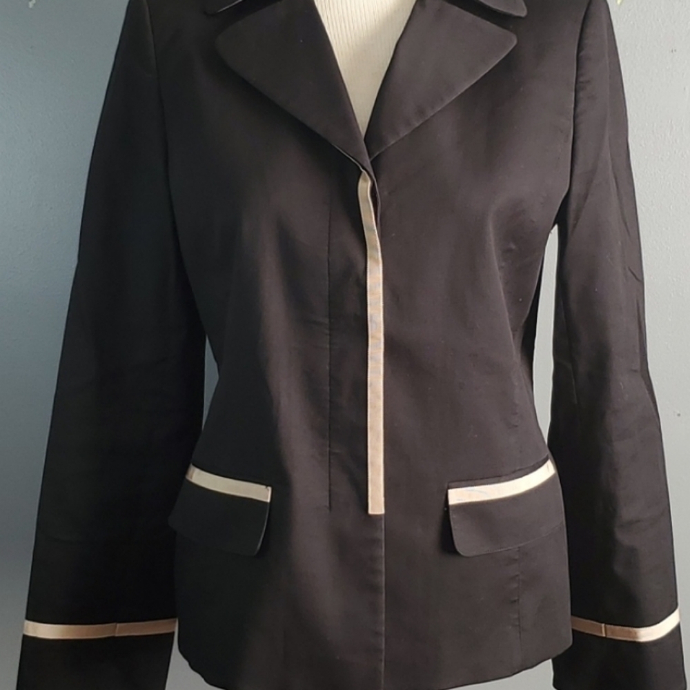 Ellen Tracy Black Blazer with Cream Accents